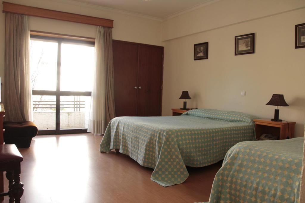 Residencial Dom Manuel Hotel Fafe Room photo