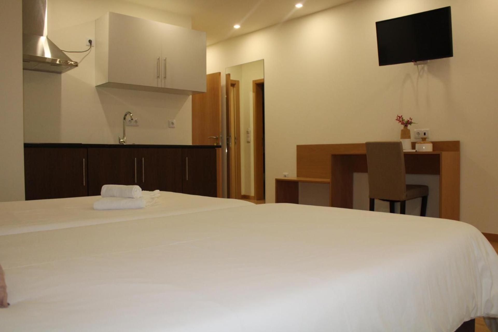 Residencial Dom Manuel Hotel Fafe Room photo